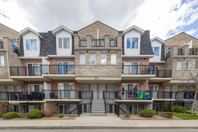 2033 - 3043 Finch Avenue W