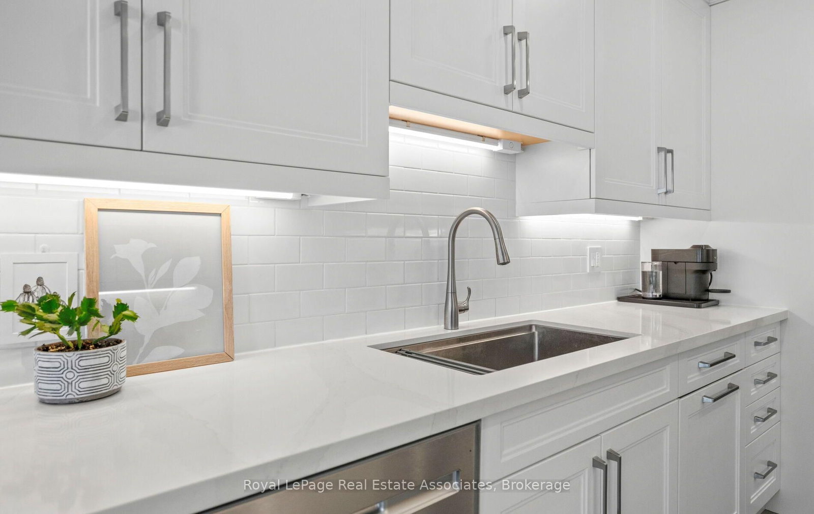 19-1485 Torrington Dr, Mississauga, view 10