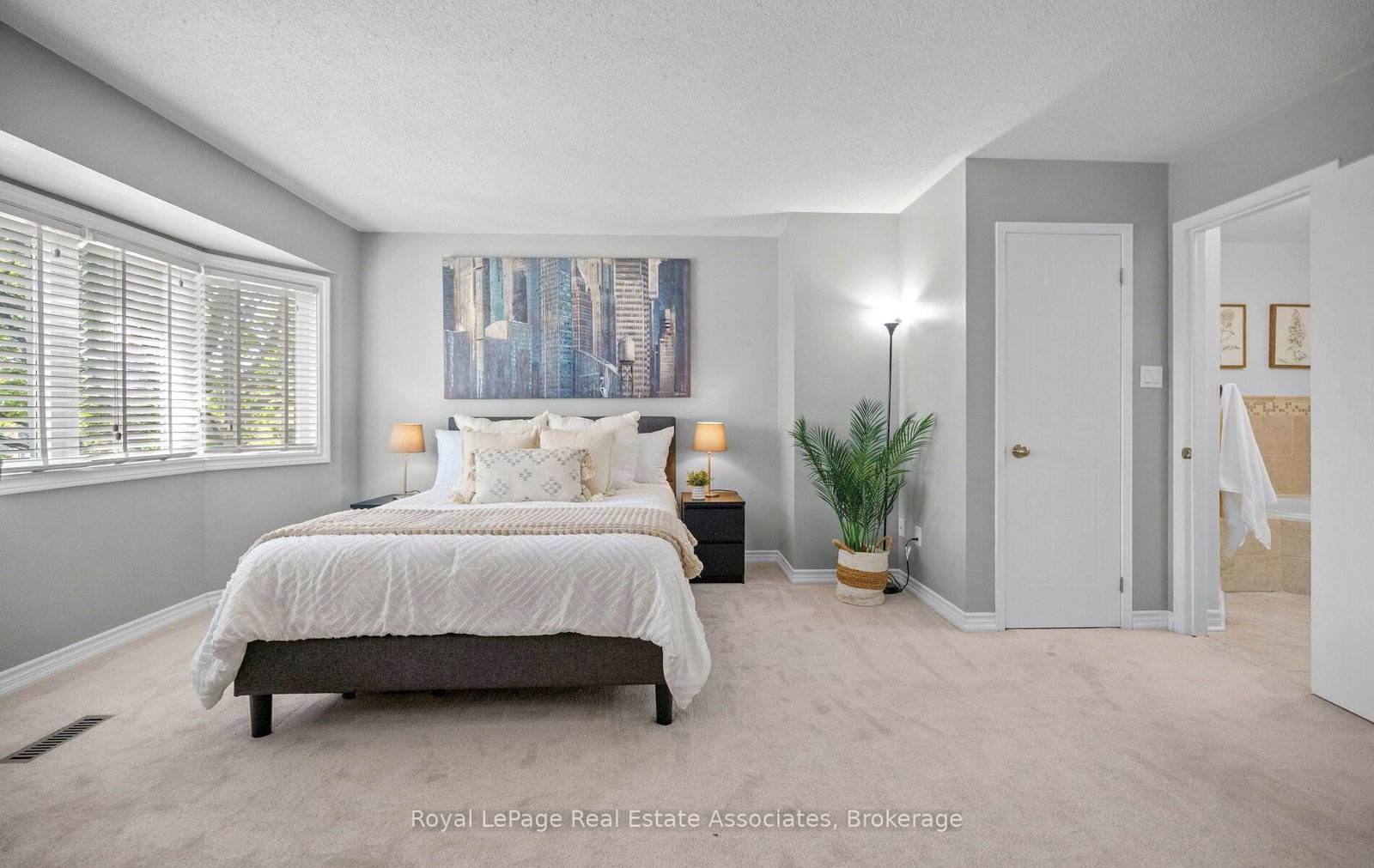 19-1485 Torrington Dr, Mississauga, view 16