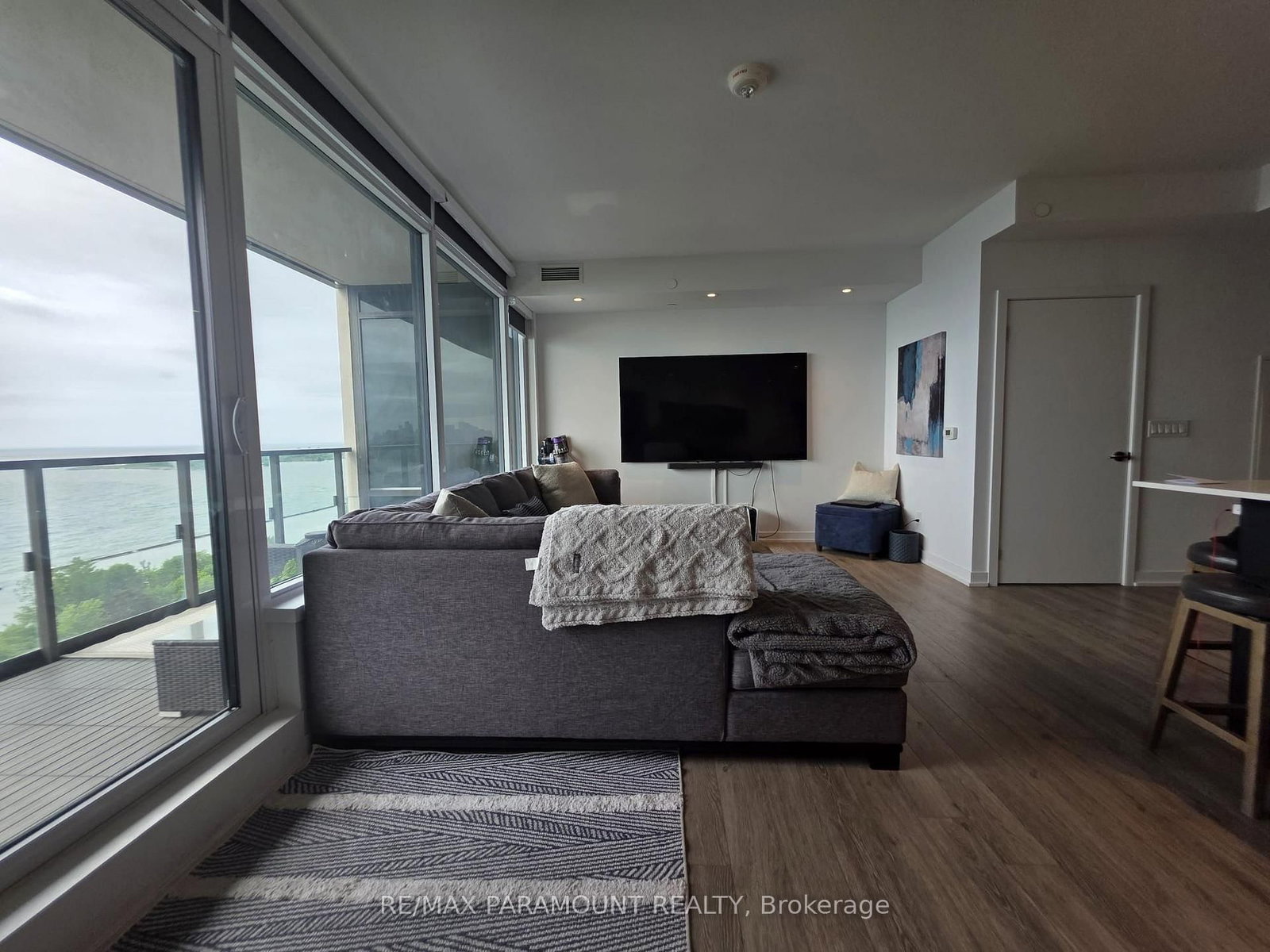 1926 Lake Shore Boulevard W • #1807 • Toronto, ON photo 6