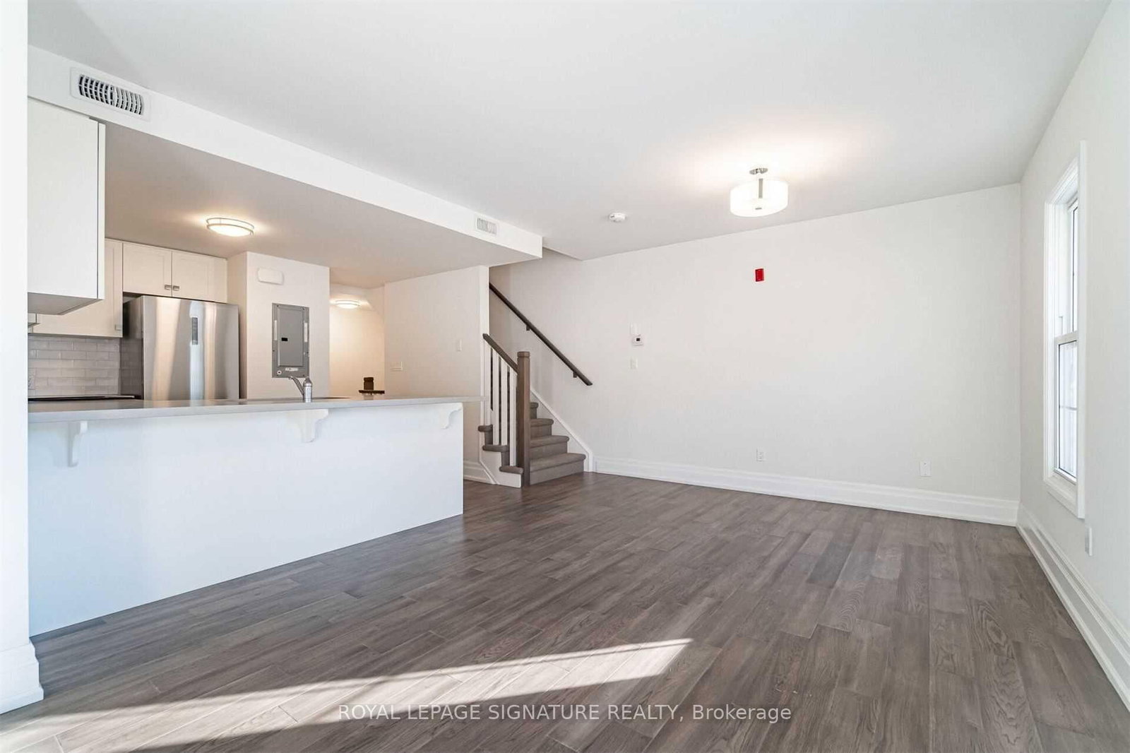 760 Lakeshore Road E • #202 • Mississauga, ON photo 6