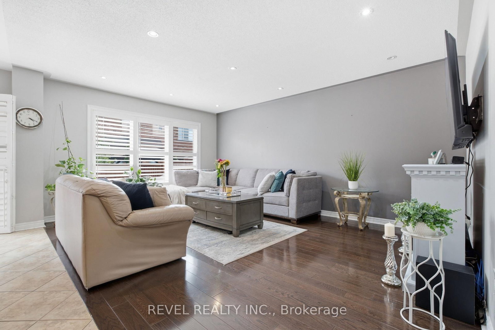 256 Giddings Cres, Milton, view 11