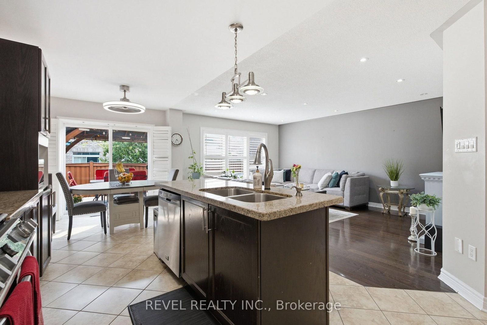 256 Giddings Cres, Milton, view 9