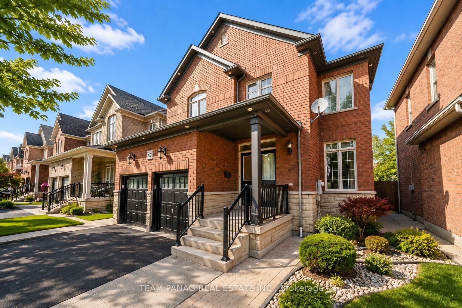 47 Sorbonne Drive • Brampton, ON photo 3