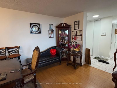 17 Knightsbridge Road • #1205 • Brampton, ON photo 8