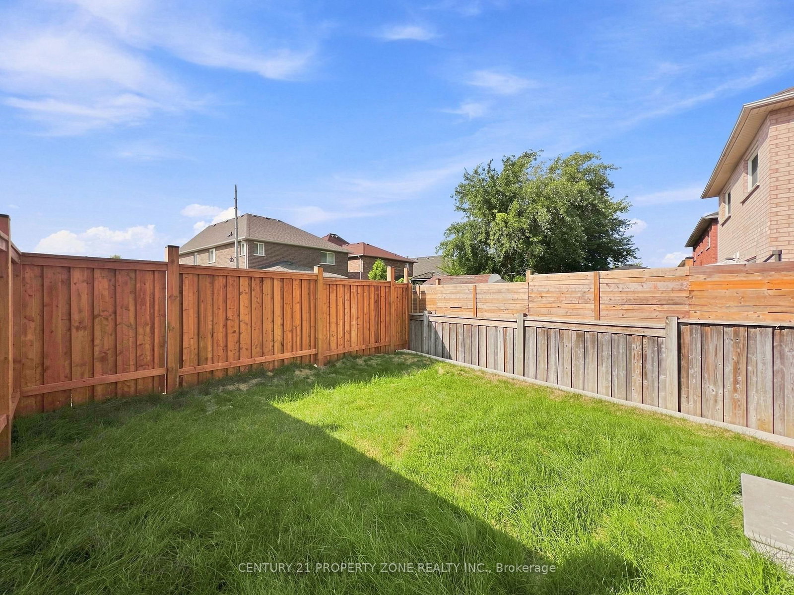 102 Cadillac Crescent • Brampton, ON photo 28