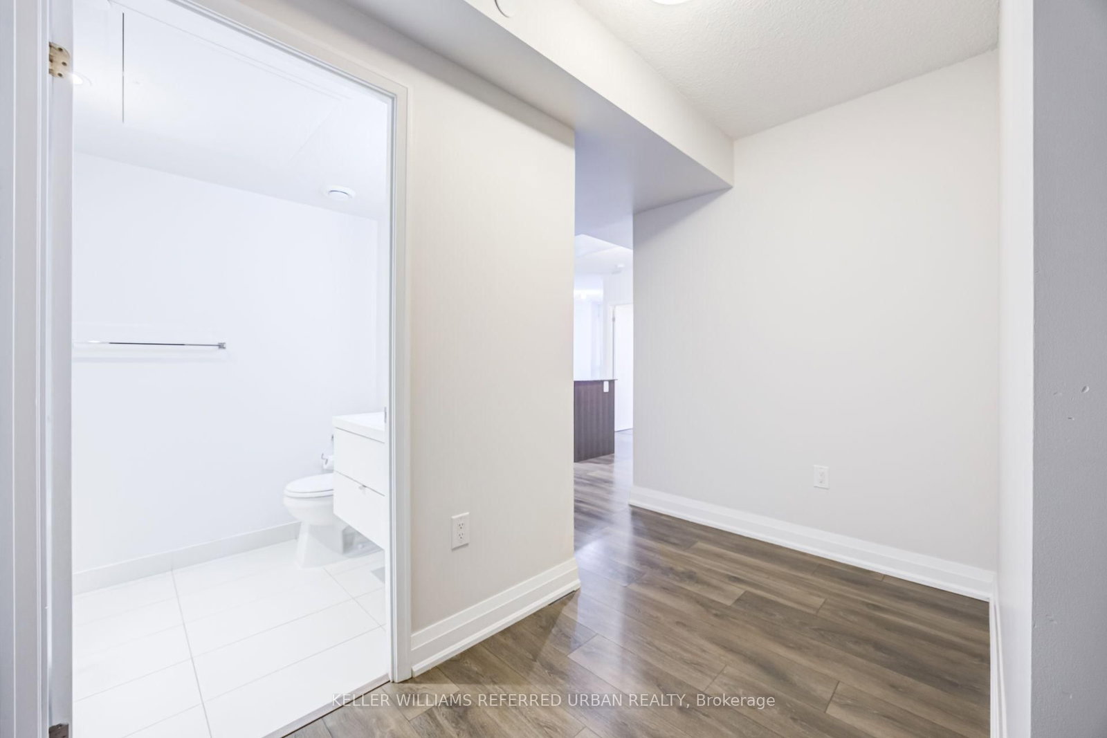 9 Valhalla Inn Road • #2407 • Toronto, ON photo 11