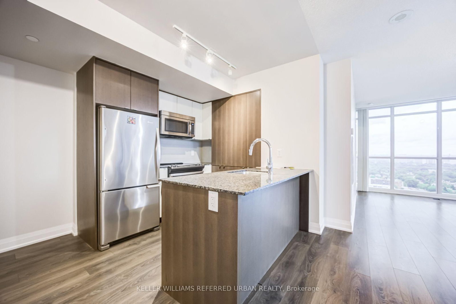 9 Valhalla Inn Road • #2407 • Toronto, ON photo 16