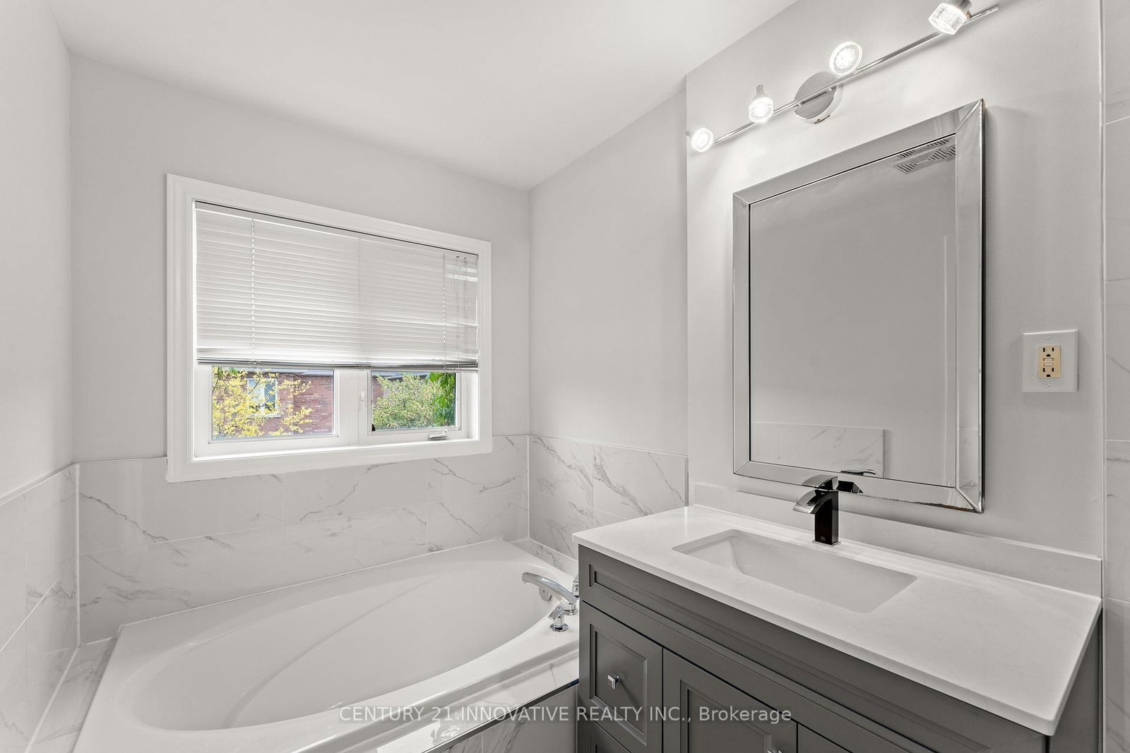 2442 Felhaber Crescent • Oakville, ON photo 25