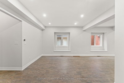 2442 Felhaber Crescent • Oakville, ON photo 5