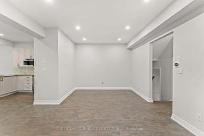 2442 Felhaber Crescent • Oakville, ON photo 6