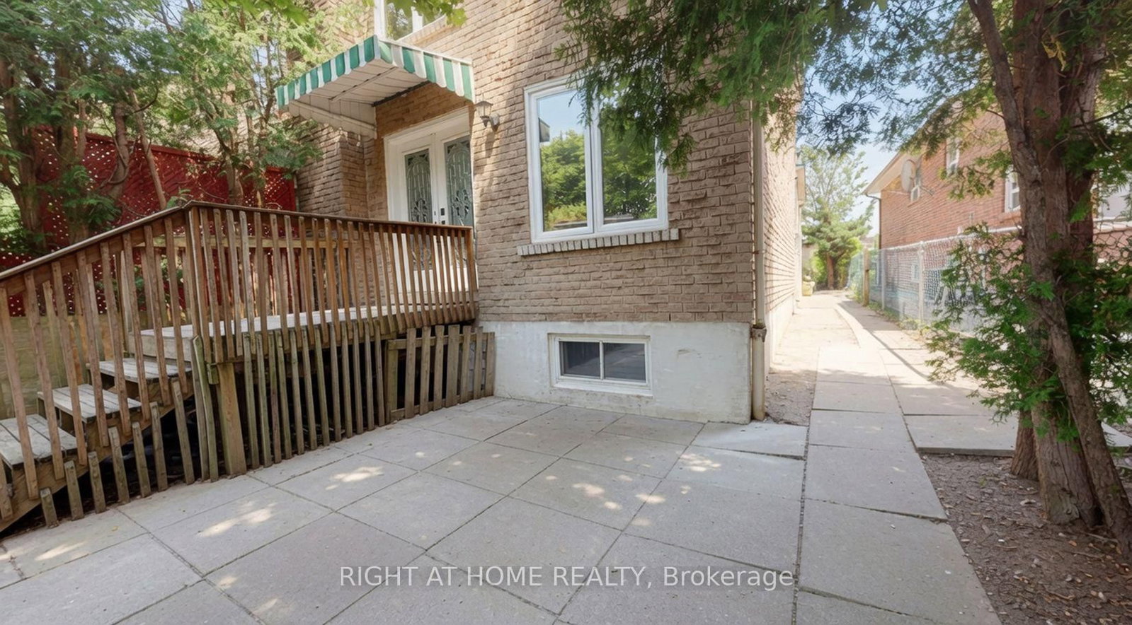35 Chalfield Lane, Mississauga, view 10