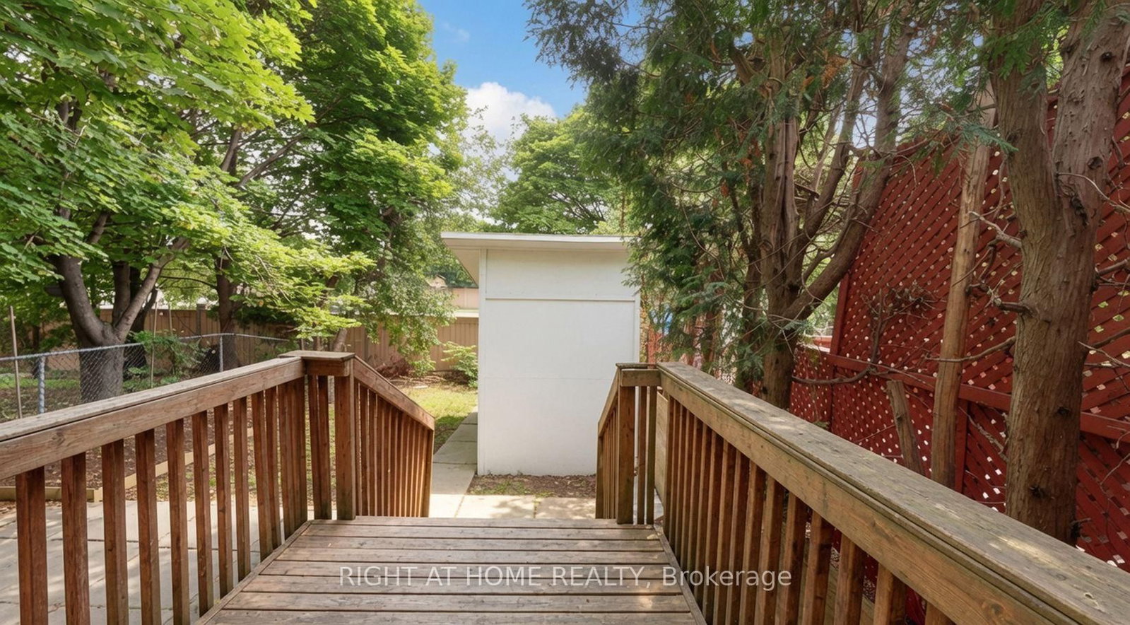 35 Chalfield Lane, Mississauga, view 14