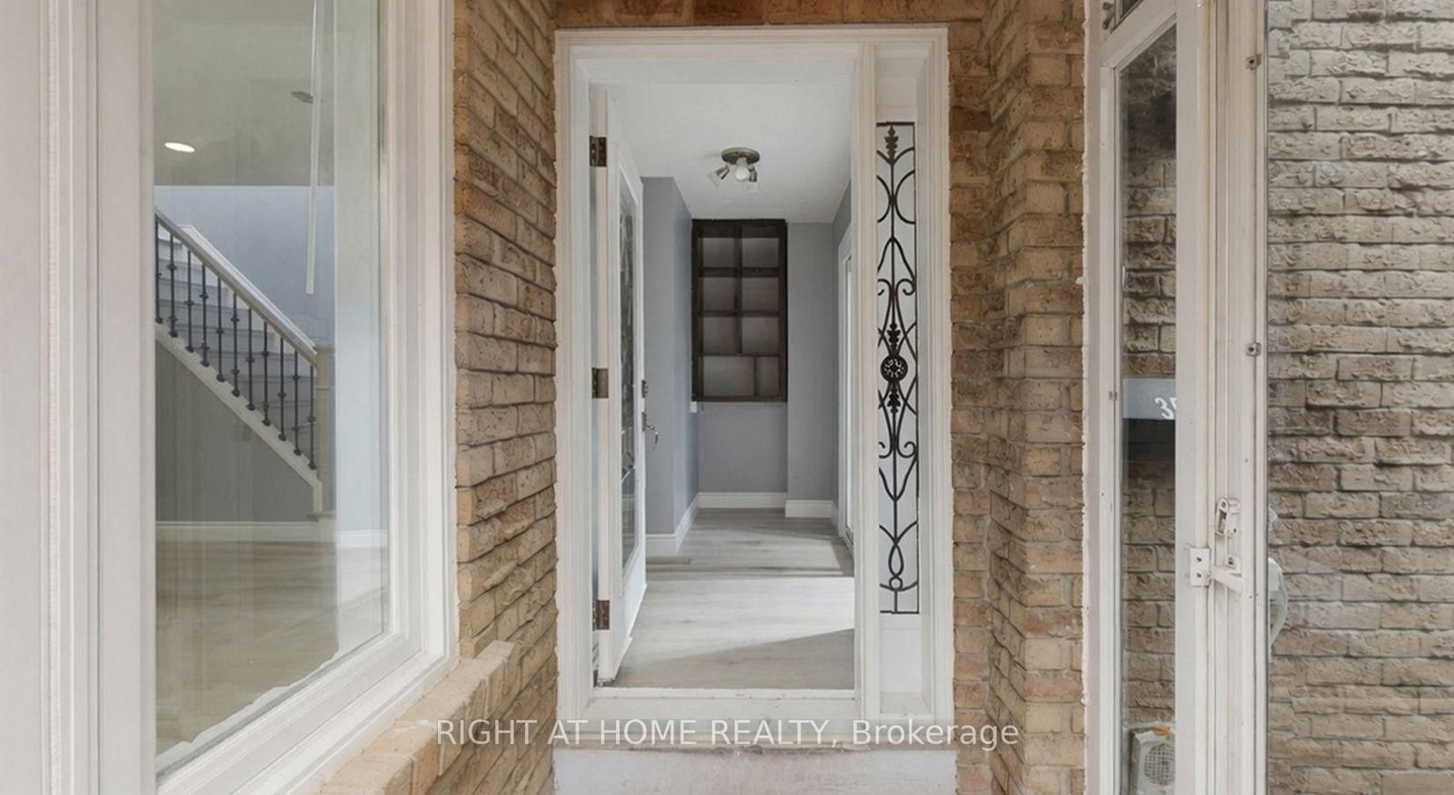 35 Chalfield Lane, Mississauga, view 15