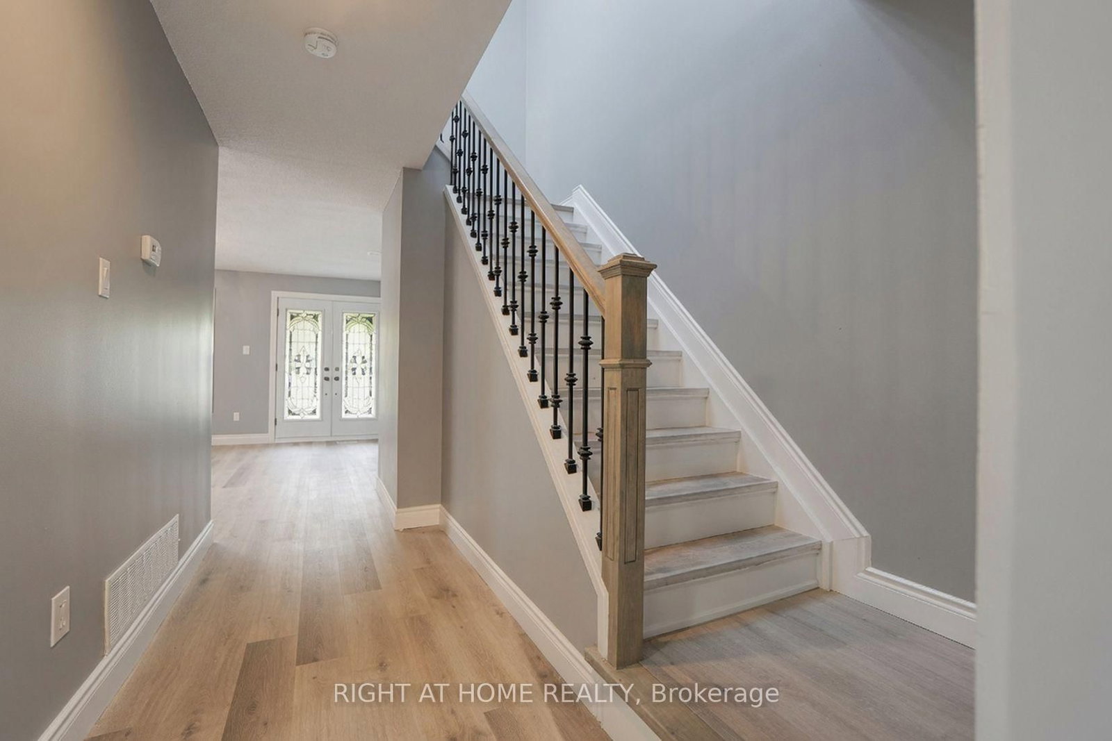35 Chalfield Lane, Mississauga, view 23