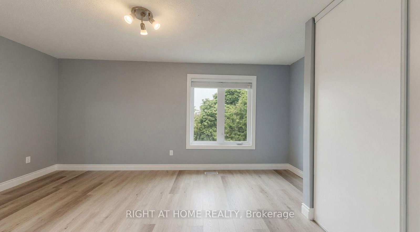 35 Chalfield Lane, Mississauga, view 29