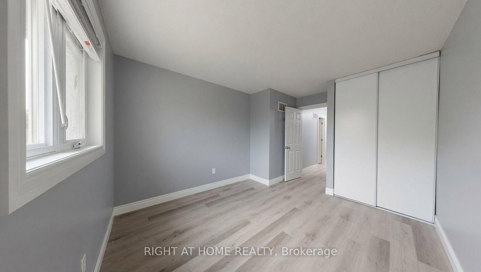 35 Chalfield Lane, Mississauga, view 31