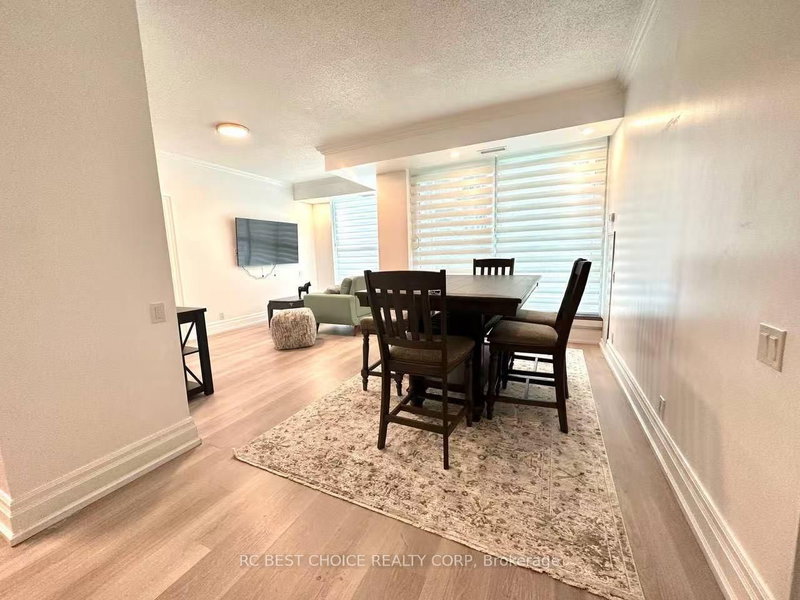 203 - 2067 Lake Shore Boulevard W