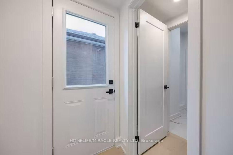 Basement - 100 Macdonald Street