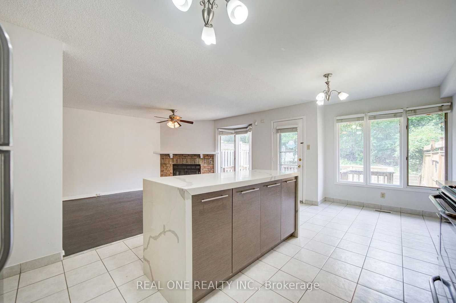 2593 Addingham Crescent • Oakville, ON photo 17