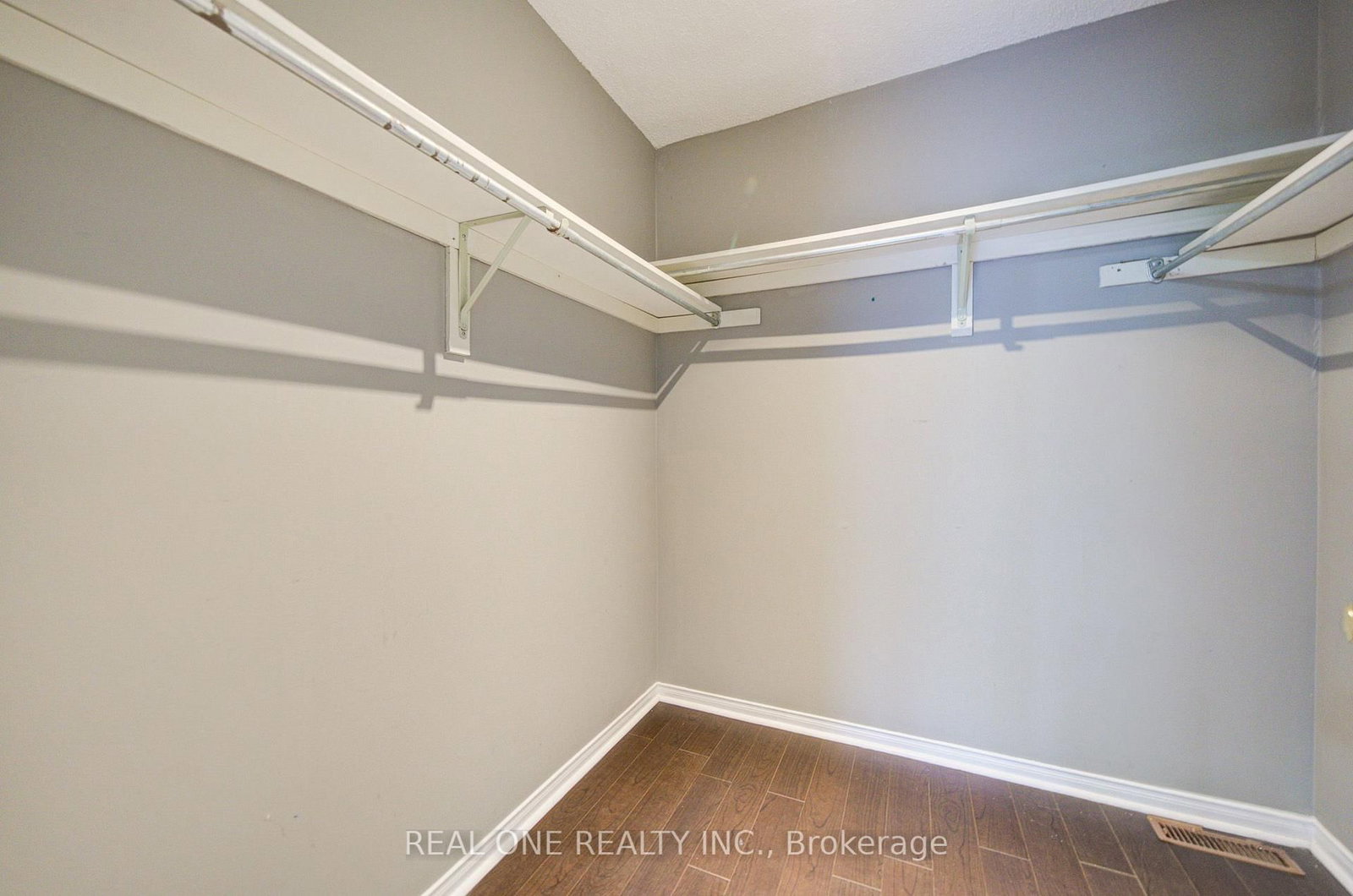 2593 Addingham Crescent • Oakville, ON photo 27