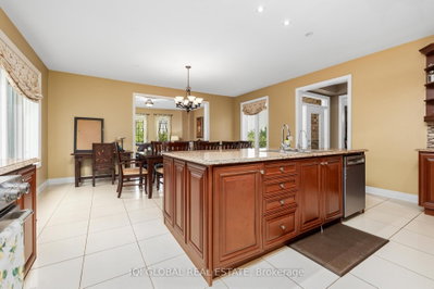 2395 Lyndhurst Oakville,ON L6H 7V7 — Photo 16