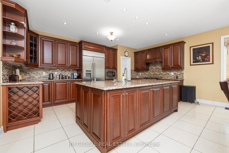 2395 Lyndhurst Oakville,ON L6H 7V7 — Photo 18