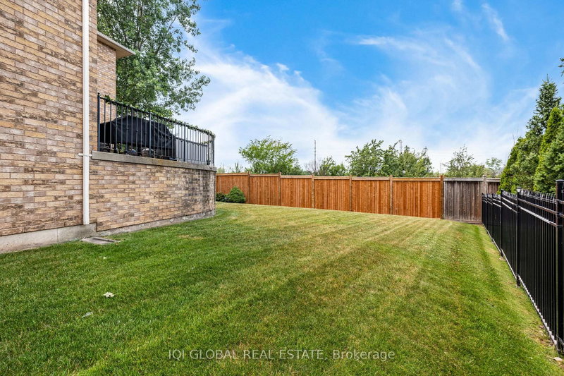 2395 Lyndhurst Oakville,ON L6H 7V7 — Photo 38