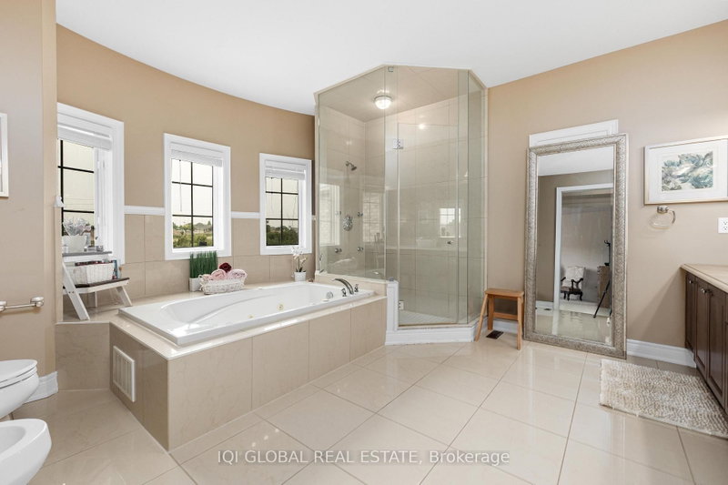 2395 Lyndhurst Oakville,ON L6H 7V7 — Photo 44