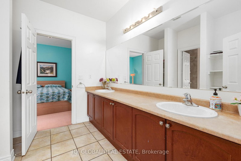 2395 Lyndhurst Oakville,ON L6H 7V7 — Photo 47
