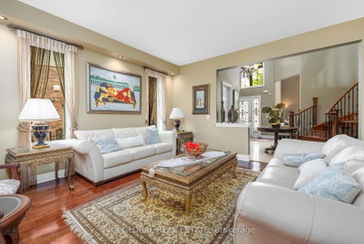 2395 Lyndhurst Oakville,ON L6H 7V7 — Photo 9