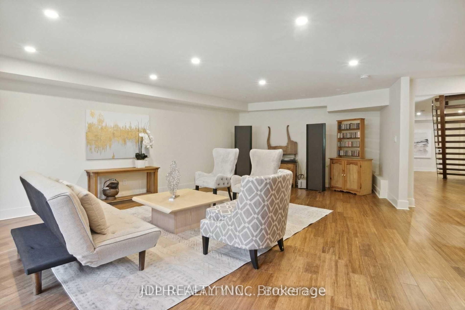 1436 Haig Blvd, Mississauga, view 33