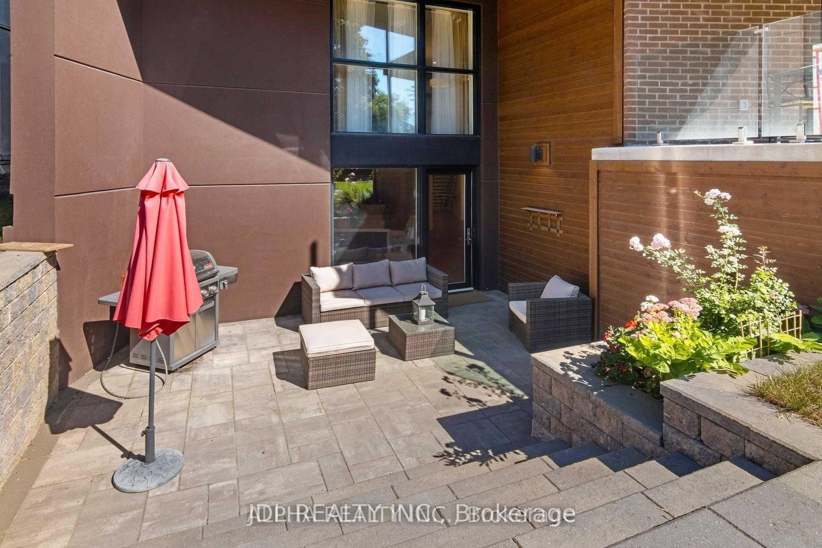 1436 Haig Blvd, Mississauga, view 36