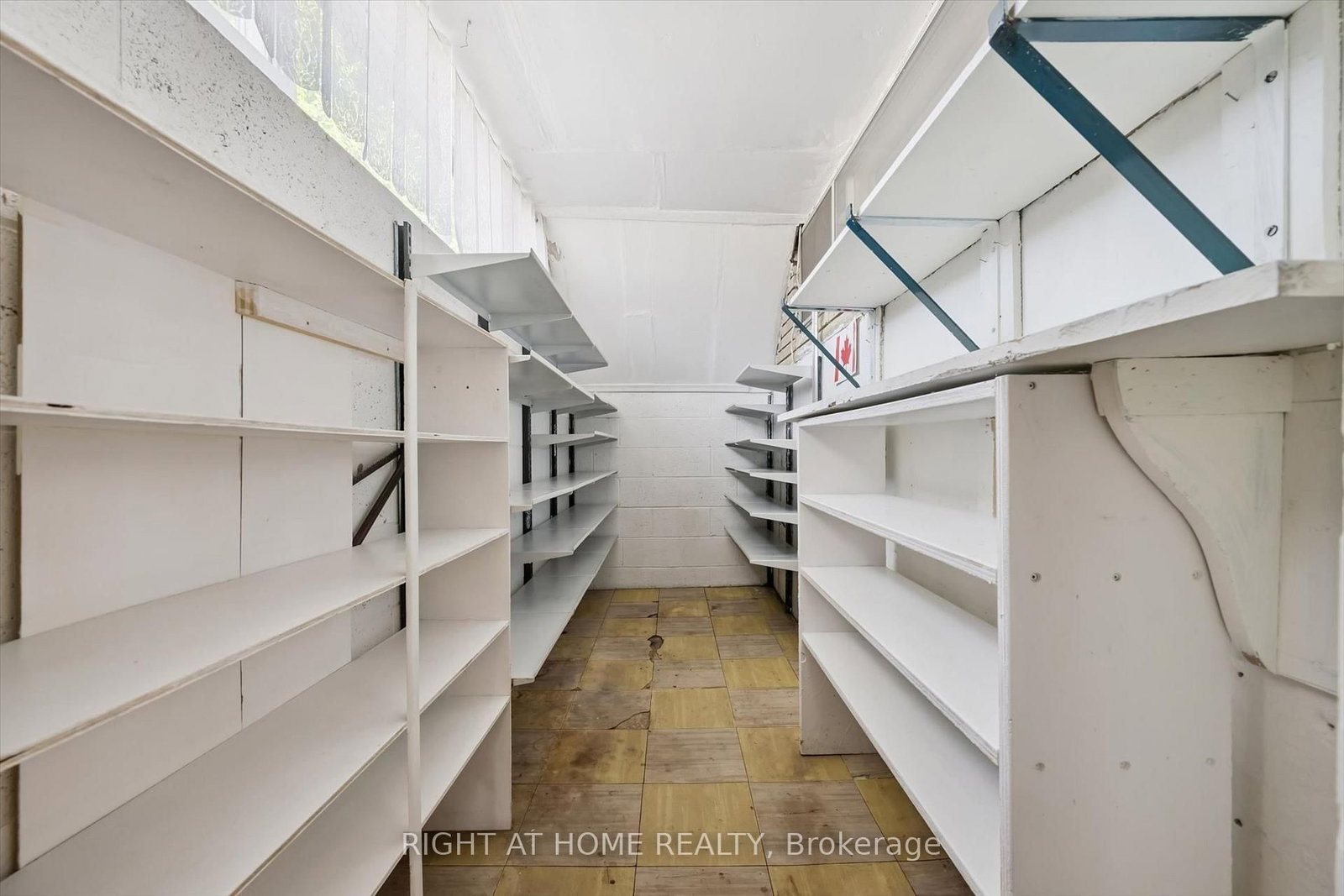 27 Jocada Road • Toronto, ON photo 31