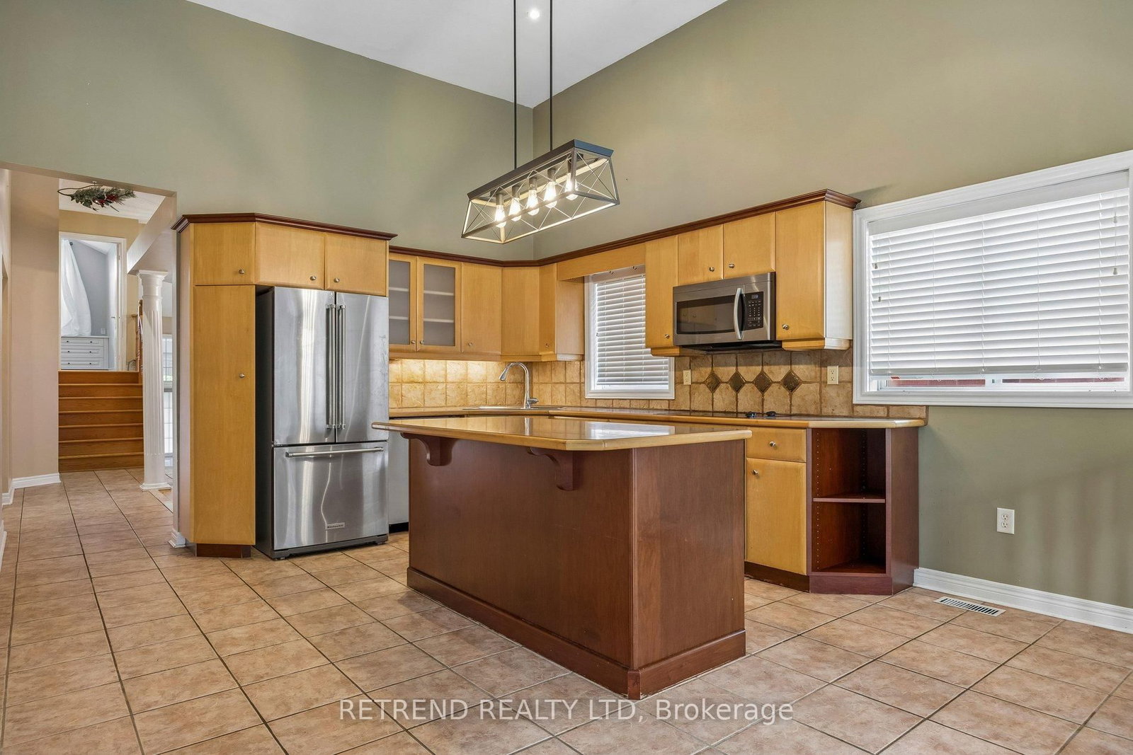27 Terrastone Court • Caledon, ON photo 8