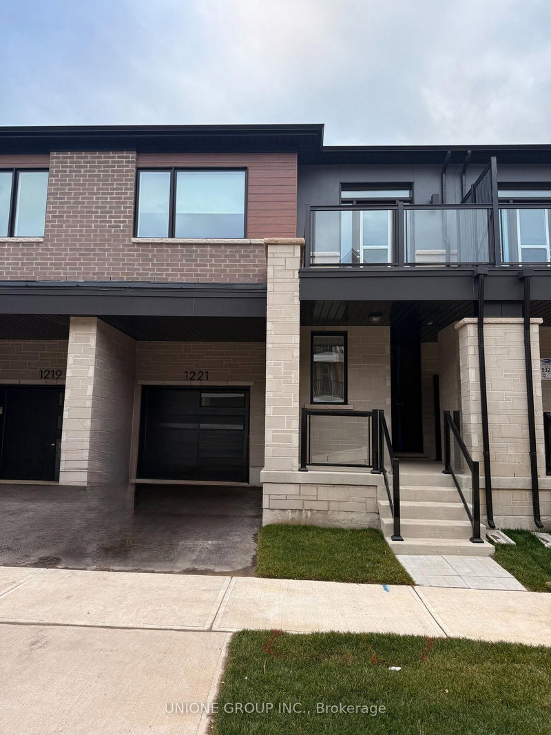 1221 Granary Street
