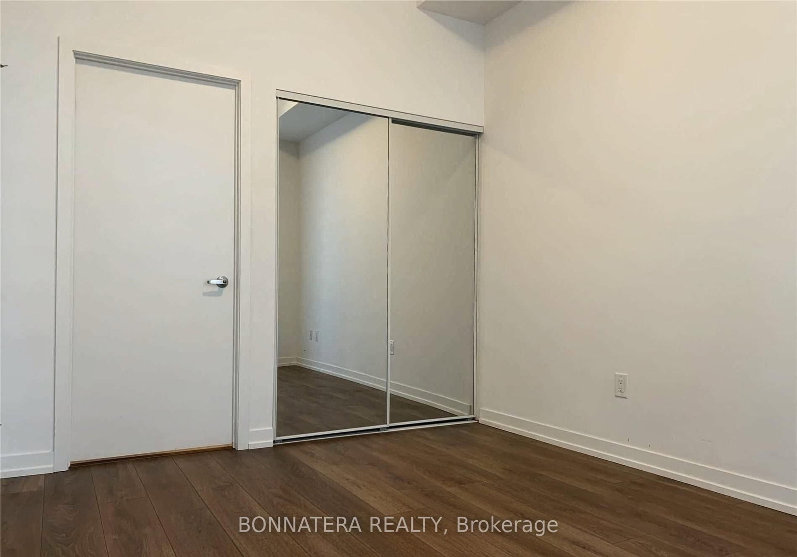 1801-2520 Eglinton Ave, Mississauga, view 10