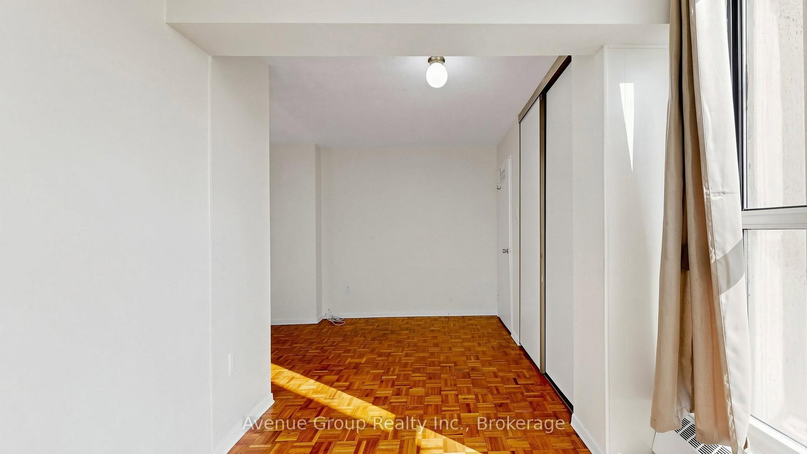 417-4673 Jane St, Toronto, view 21