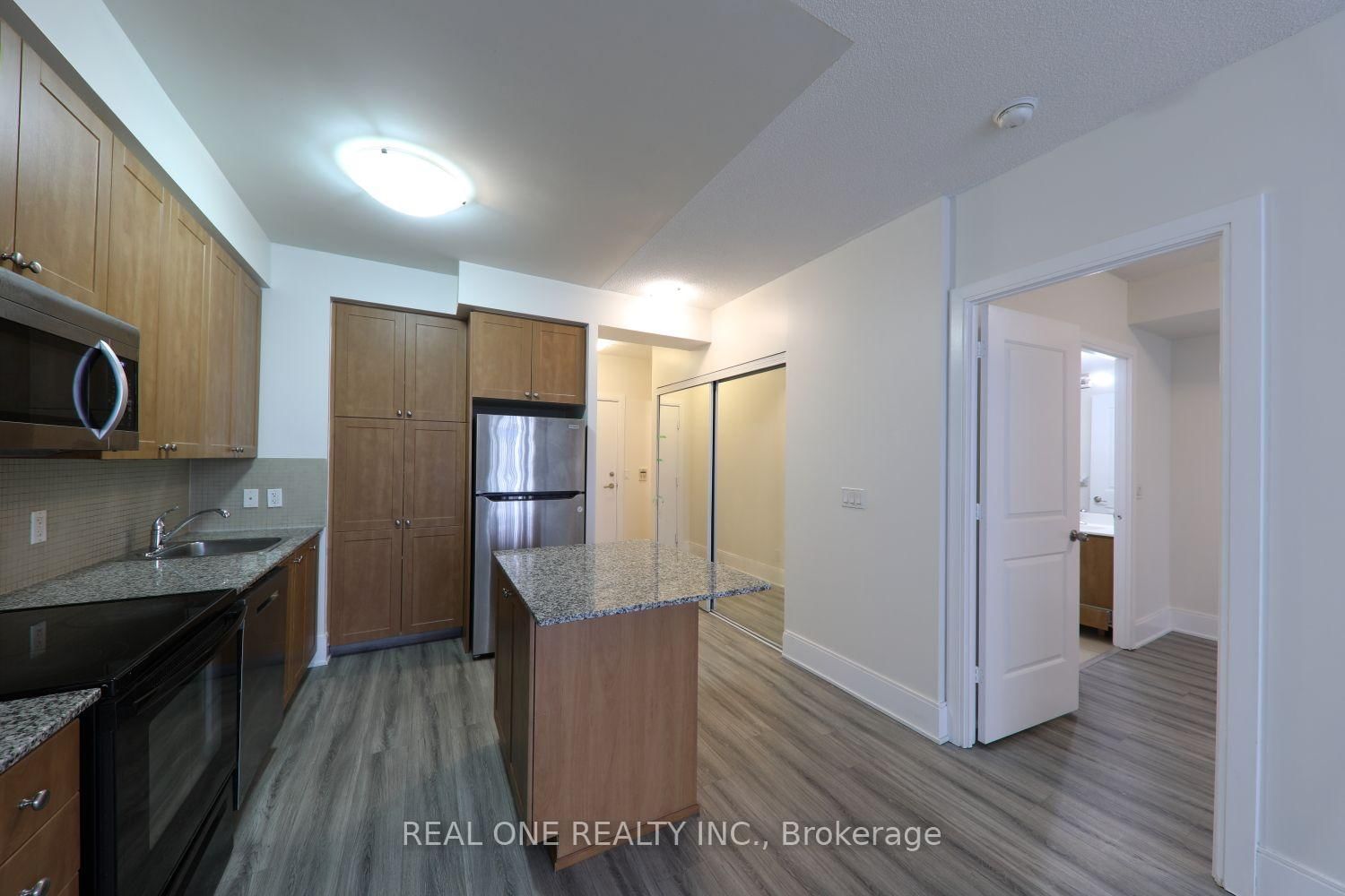 2708-330 Burnhamthorpe Rd, Mississauga, view 12