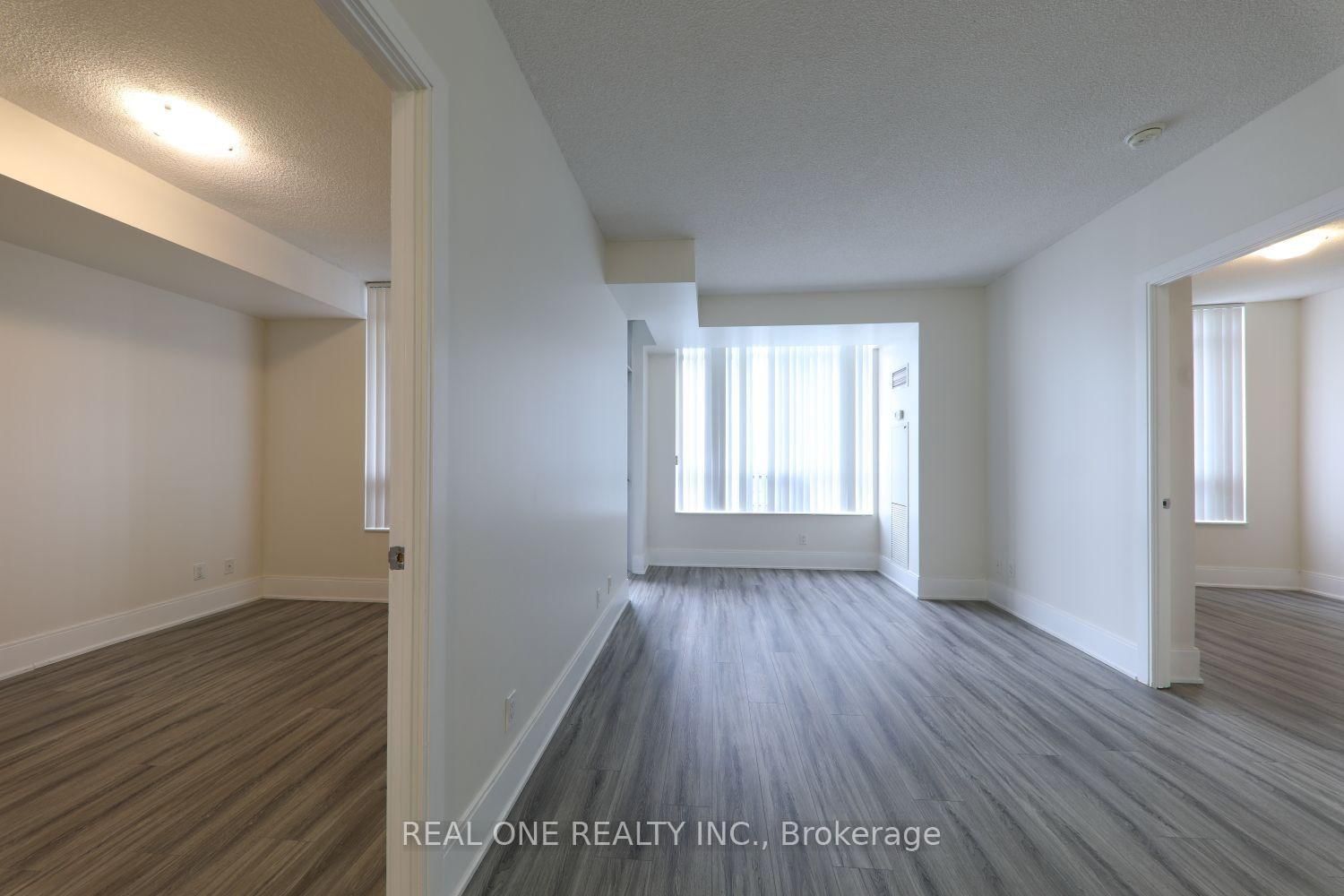 2708-330 Burnhamthorpe Rd, Mississauga, view 36