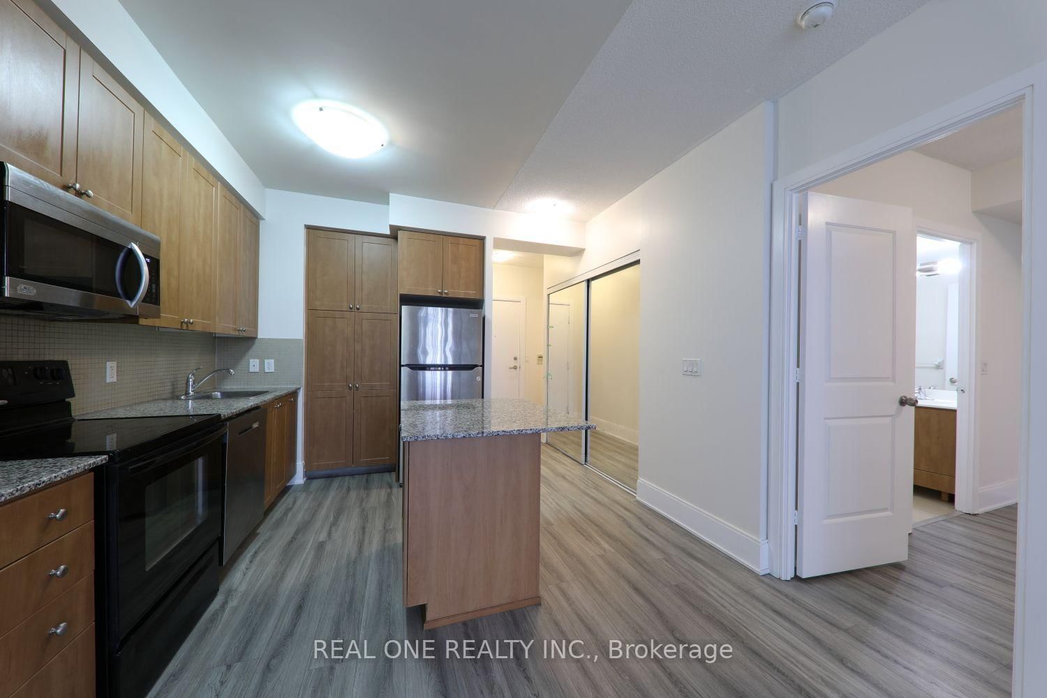 2708-330 Burnhamthorpe Rd, Mississauga, view 8
