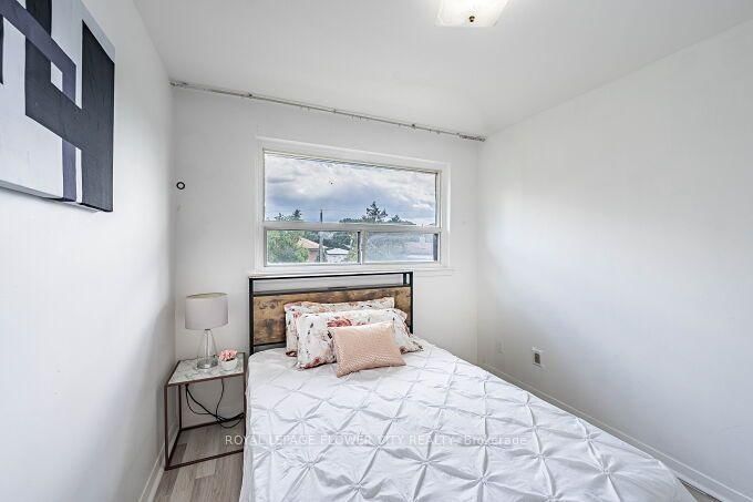 3 Clayhall Crescent • Toronto, ON photo 26