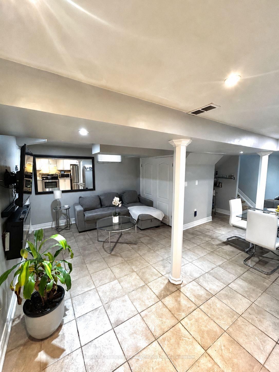 91 Monaco Court • Brampton, ON photo 19