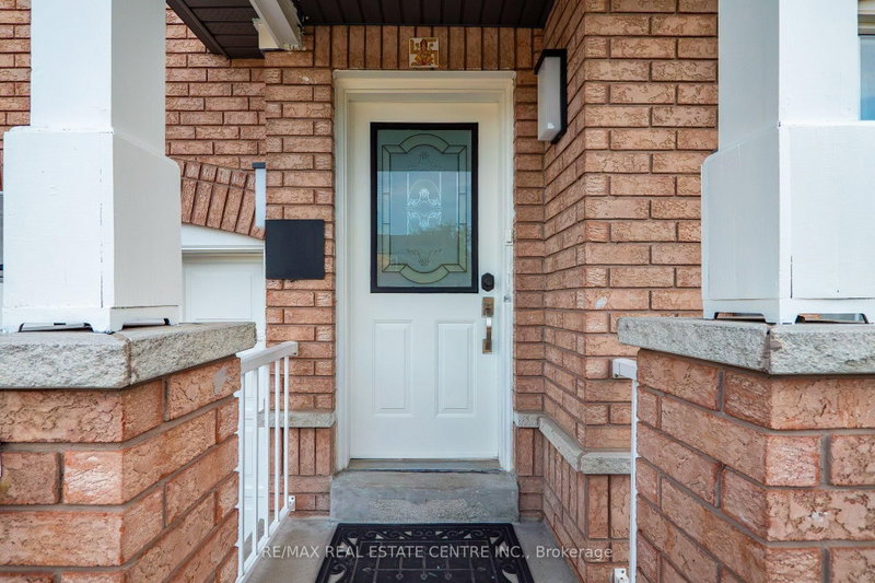 8 Flatlands Way