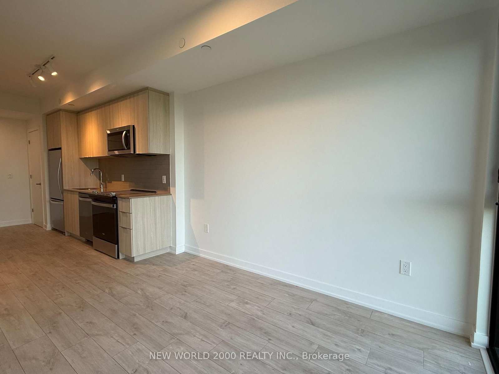 720-740 Whitlock Ave, Milton, view 14