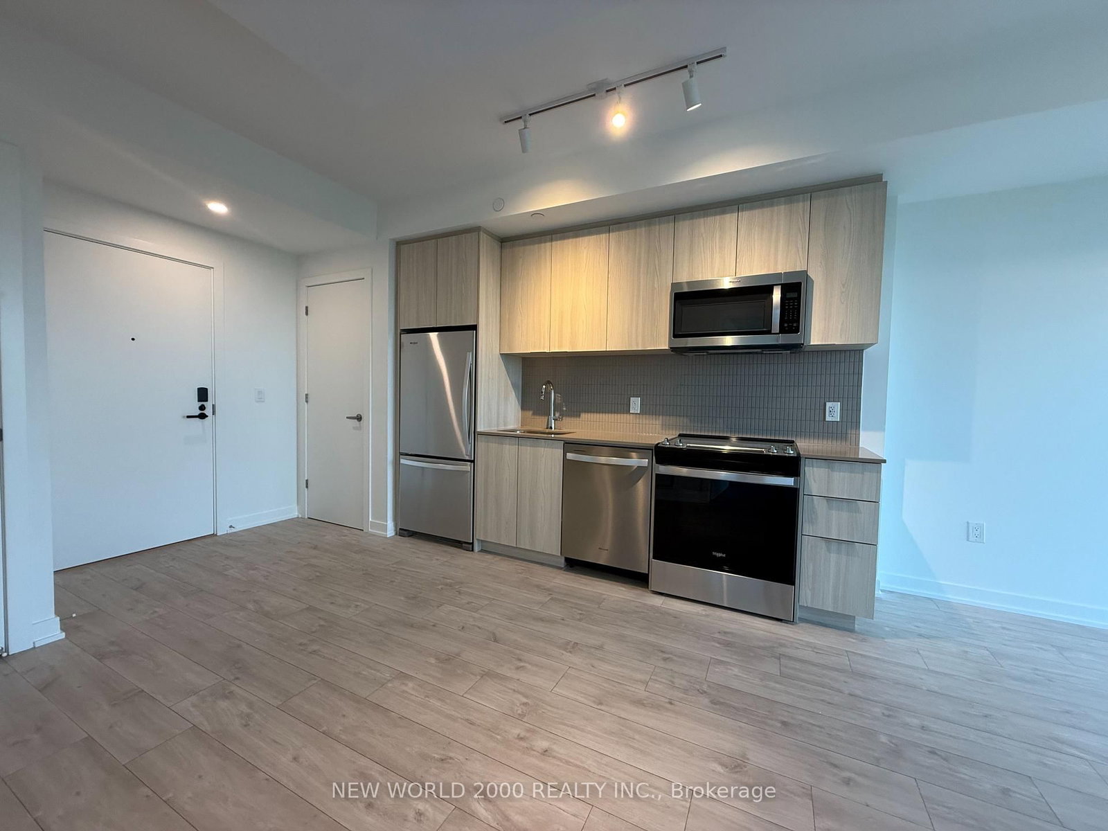 720-740 Whitlock Ave, Milton, view 15