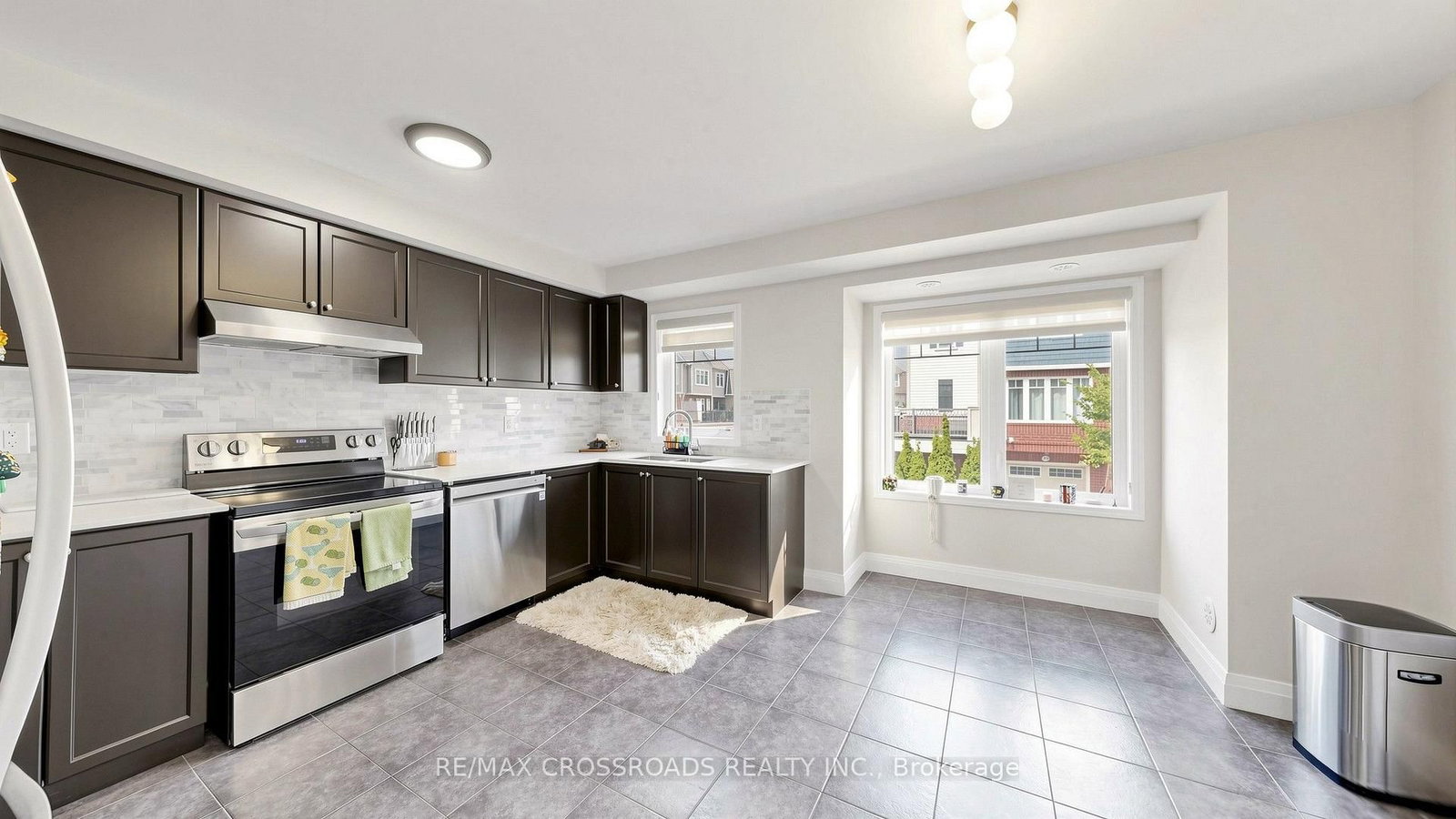 6020 Derry Road • Milton, ON photo 12
