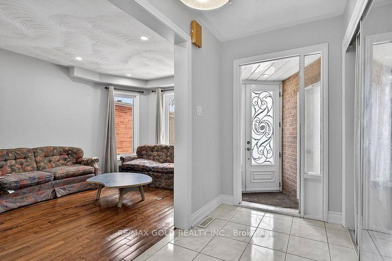 35 Kirk Drive