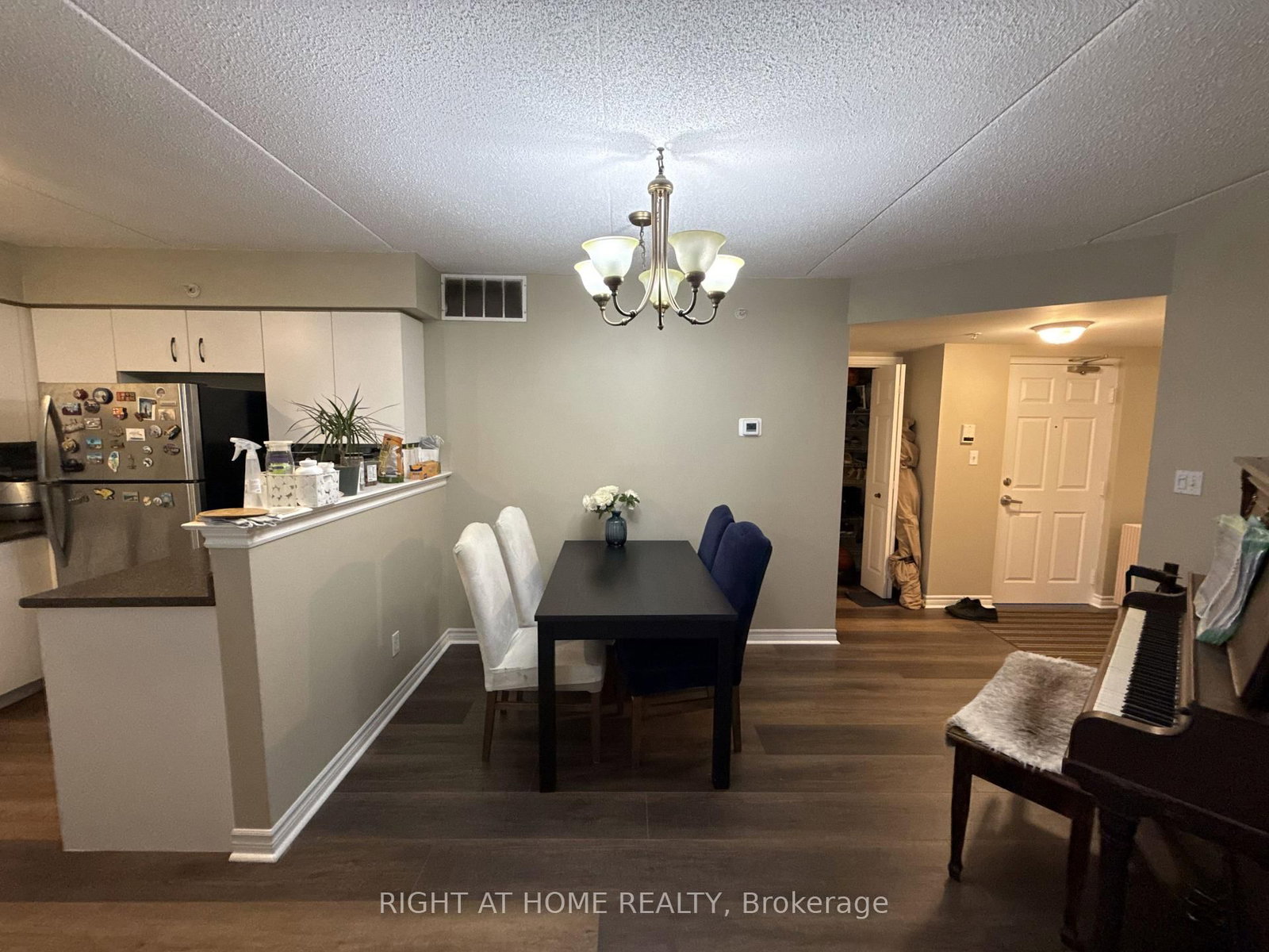 113-1450 Bishops Gate, Oakville, view 13