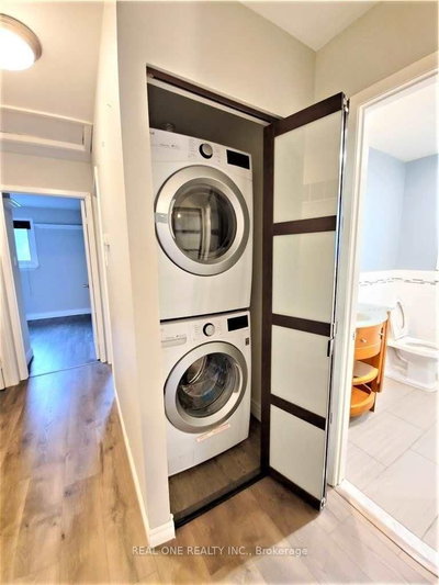 133 Mccraney Oakville,ON L6H 1H5 — Photo 11